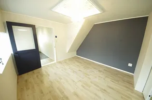 ラシャンス瓢箪山【1階】の居間