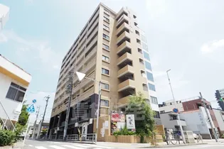 ラ・クール泉【8階】の外観