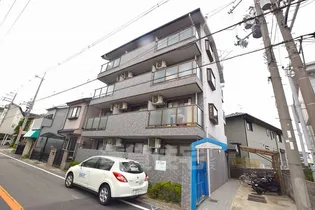 アジュール【4階】の外観