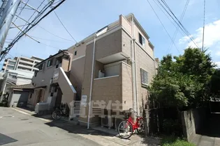 コンフォートベネフィス西新東【1階】の外観