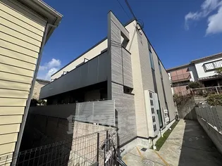 パロス苦楽園【2階】の外観