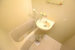 ハイツグレイス【2階】の風呂