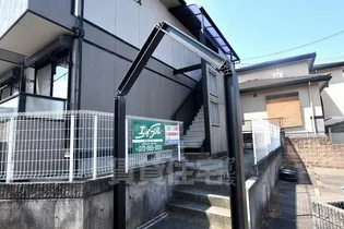 ハイツグレイス【2階】の玄関