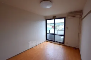 ハイツグレイス【2階】の居間