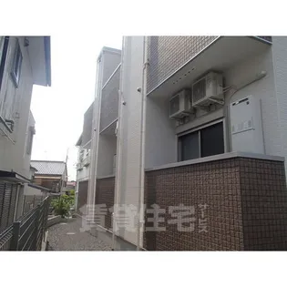 Manta ray【2階】の外観