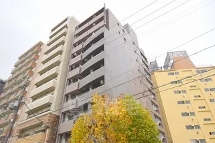 新大阪セレニテ【5階】の外観