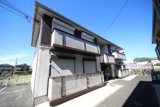 クレールコートB棟【1階】の外観