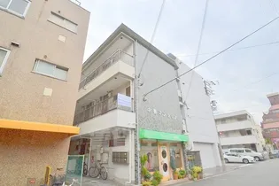 中善マンション【1階】の外観