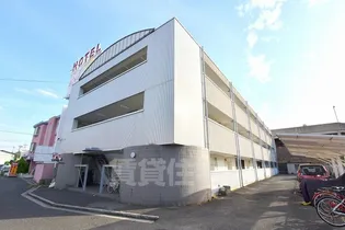 グランパティオ軽里【3階】の外観