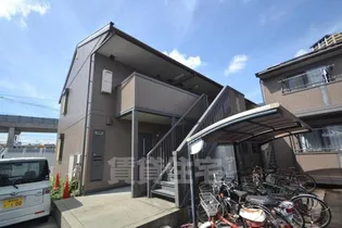 リバーハイツ B棟【1階】の外観