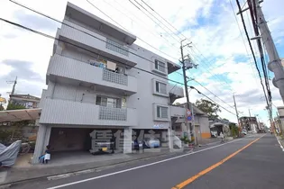 リバティ青山【2階】の外観