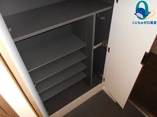 プレサンス丸の内リラティ【2階】の玄関