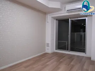 プレサンス丸の内リラティ【2階】の居間