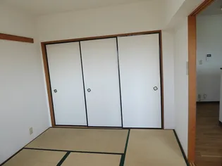 アーバン岳陽【2階】の内装