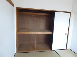 アーバン岳陽【2階】の内装