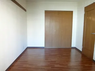 アーバン岳陽【2階】の寝室