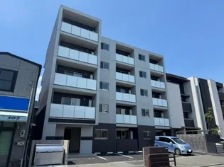 アベニュー【1階】の外観