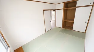 センチュリー三島【2階】の内装