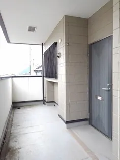 ディアコート・M【2階】の玄関