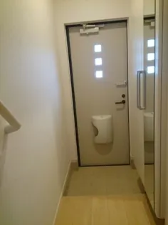 ストリングスⅢ【2階】の玄関