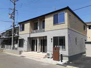 ペシュメゾン【2階】の外観