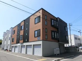 トロンシェ【3階】の外観