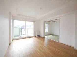 リバーサイドヒルズ西岡公園【2階】の内装