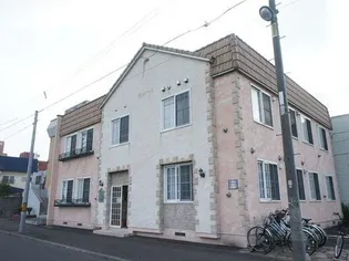 ルミエール本郷通8【1階】の外観