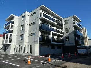 リーコン44 (RECON44)【2階】の外観