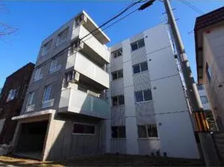 エール学園前【3階】の外観