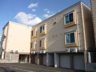 ヴェルドーネ【3階】の外観