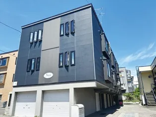 アレックス栄通の画像