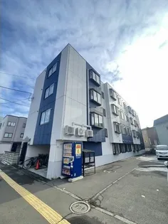 ルーブル菊水【2階】の外観