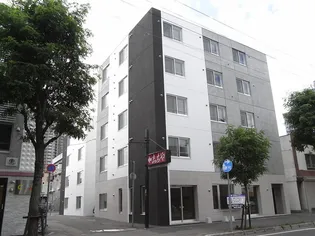 Sanando【1階】の外観