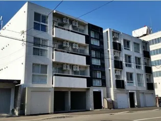 grandir学園前【3階】の外観