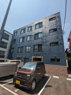 セフィーロ ピラケシの画像