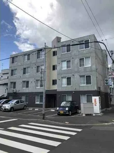 BIRTH【3階】の外観