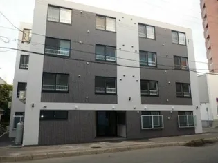 メトロ南平岸駅前の画像