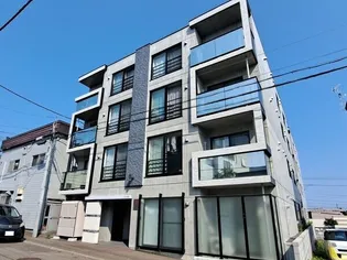 ピーロ栄通の画像