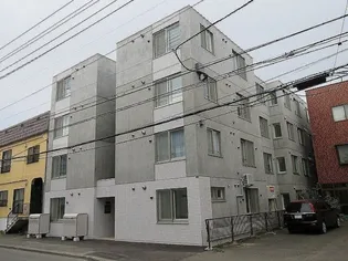 アール栄通【1階】の外観