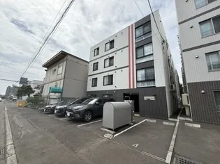 ラグジースペース栄通【1階】の外観