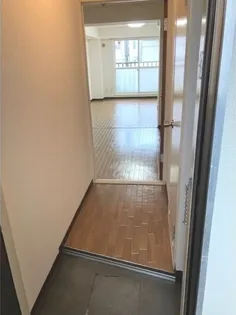 ハイムリーベⅡ【105号室】の玄関