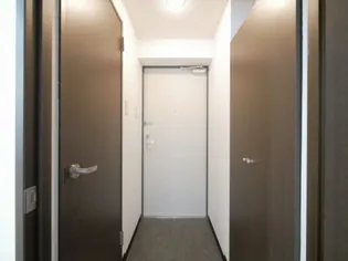 ガレリアN13【3階】の玄関