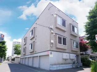 グランシュール32【205号室】の外観