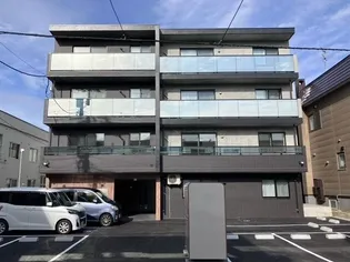 ラ・エスペランス麻生【1階】の外観