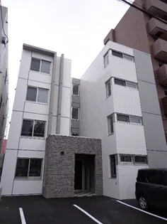 Padres (パードレス)【1階】の外観