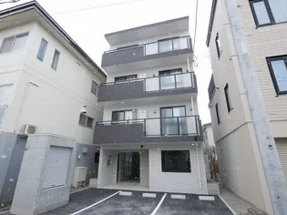 CARRERA N13【2階】の外観