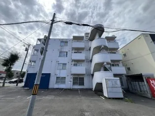 アヴニールの画像