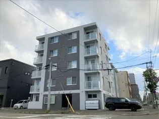 ラフィーネN26ウエストの画像