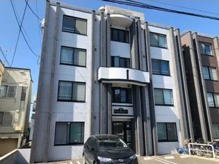 グランメールラフレ元町【4階】の外観